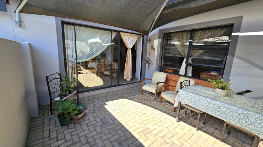 2 Bedroom Property for Sale in Ifafi North West